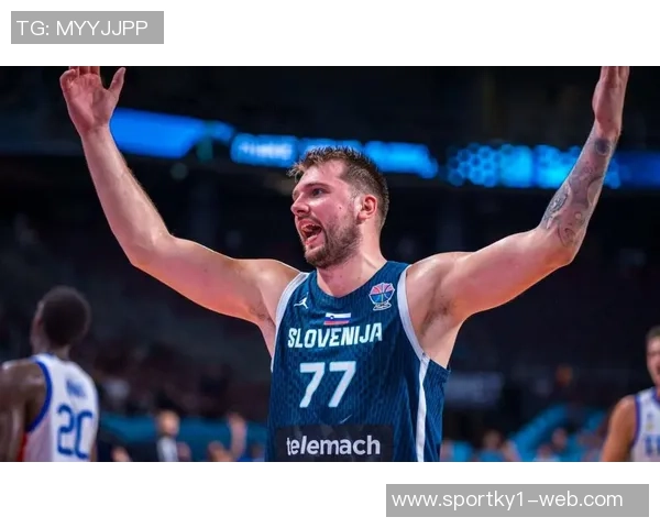 詹姆斯回应最后时刻技犯罚球东契奇罚我也没意见但我已走向罚球线