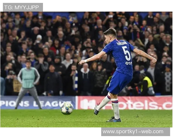 滕哈赫回忆执教阿贾克斯时压制切尔西的辉煌时刻与如今惨败的对比